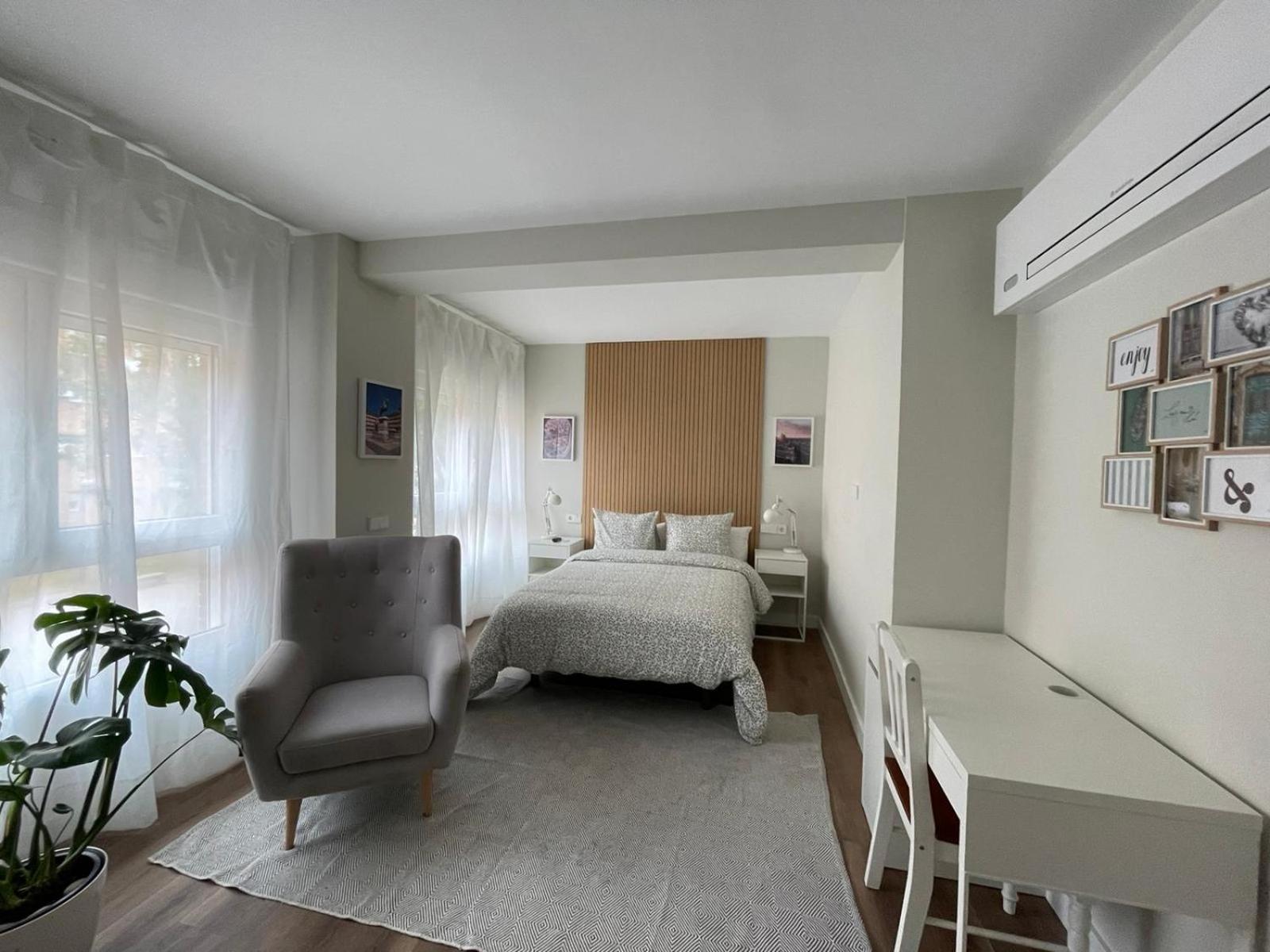 Rooms Madrid Rio Bagian luar foto
