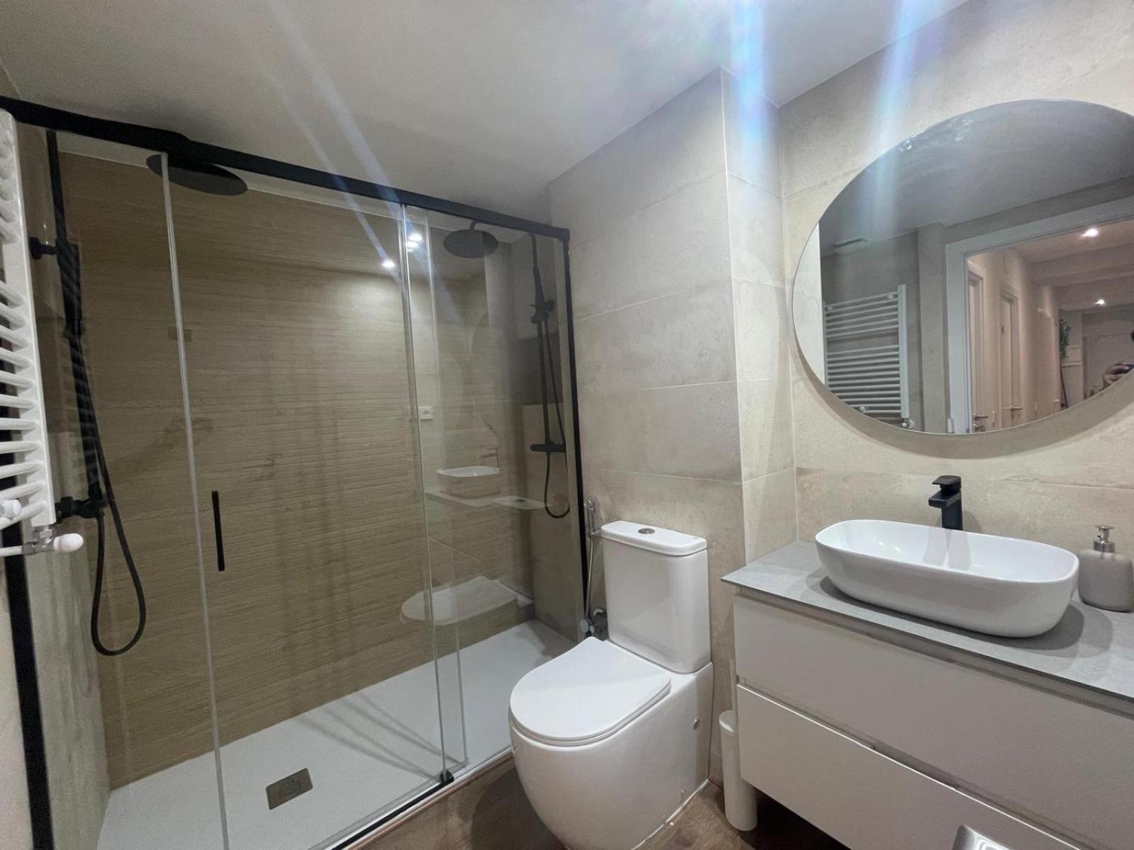 Rooms Madrid Rio Bagian luar foto
